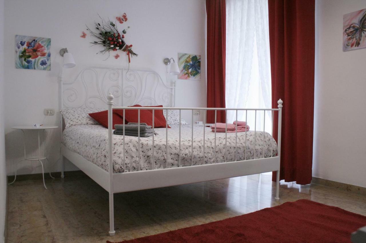 Lefarfalle Bed & Breakfast *